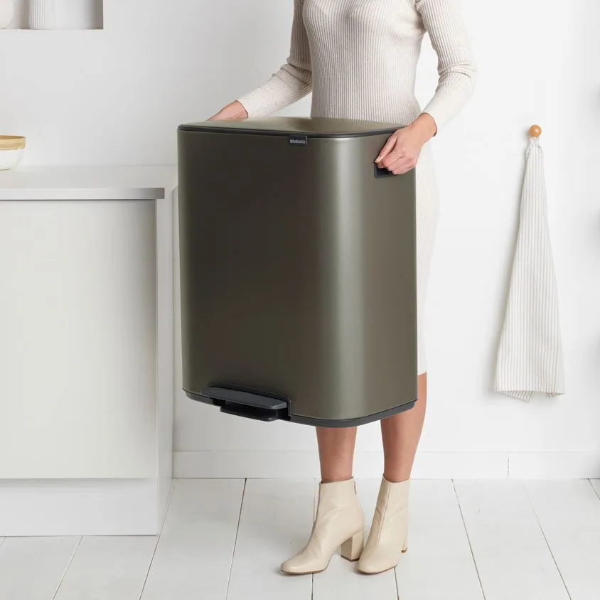 פחי אשפה דוושה בנפח 60 ליטר - Brabantia BO platinum