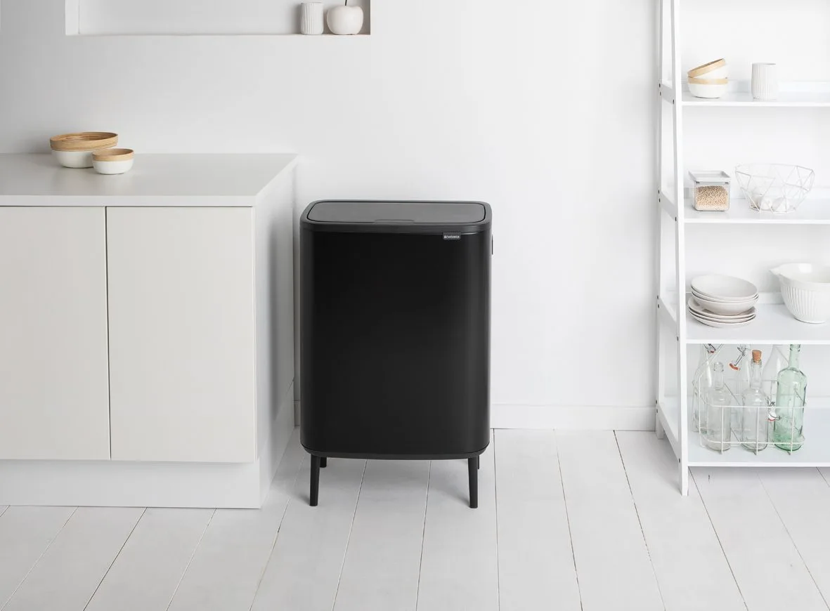 פחי אשפה טאצ' / מגע בנפח 60 ליטר - Brabantia BO שחור-מט