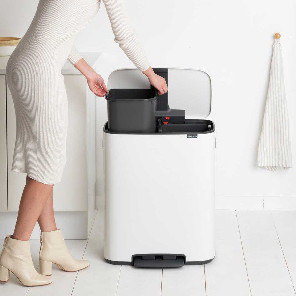 y 211447 bo pedal bin 2x30l white brabantia 06