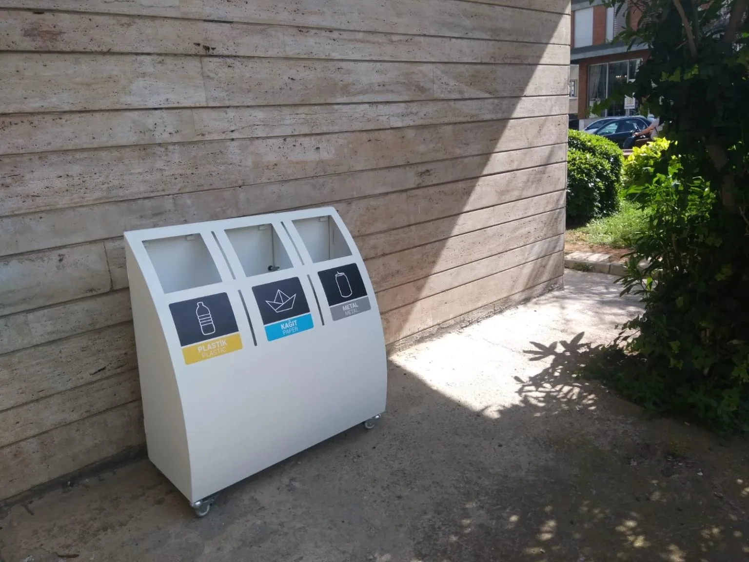 GREENBIN Tri2 1