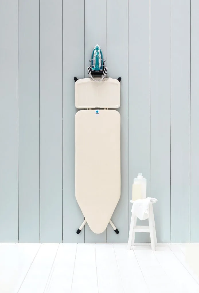 מתקן לתליית קרש גיהוץ ומגהץ על הקיר Brabantia – תמונה 3