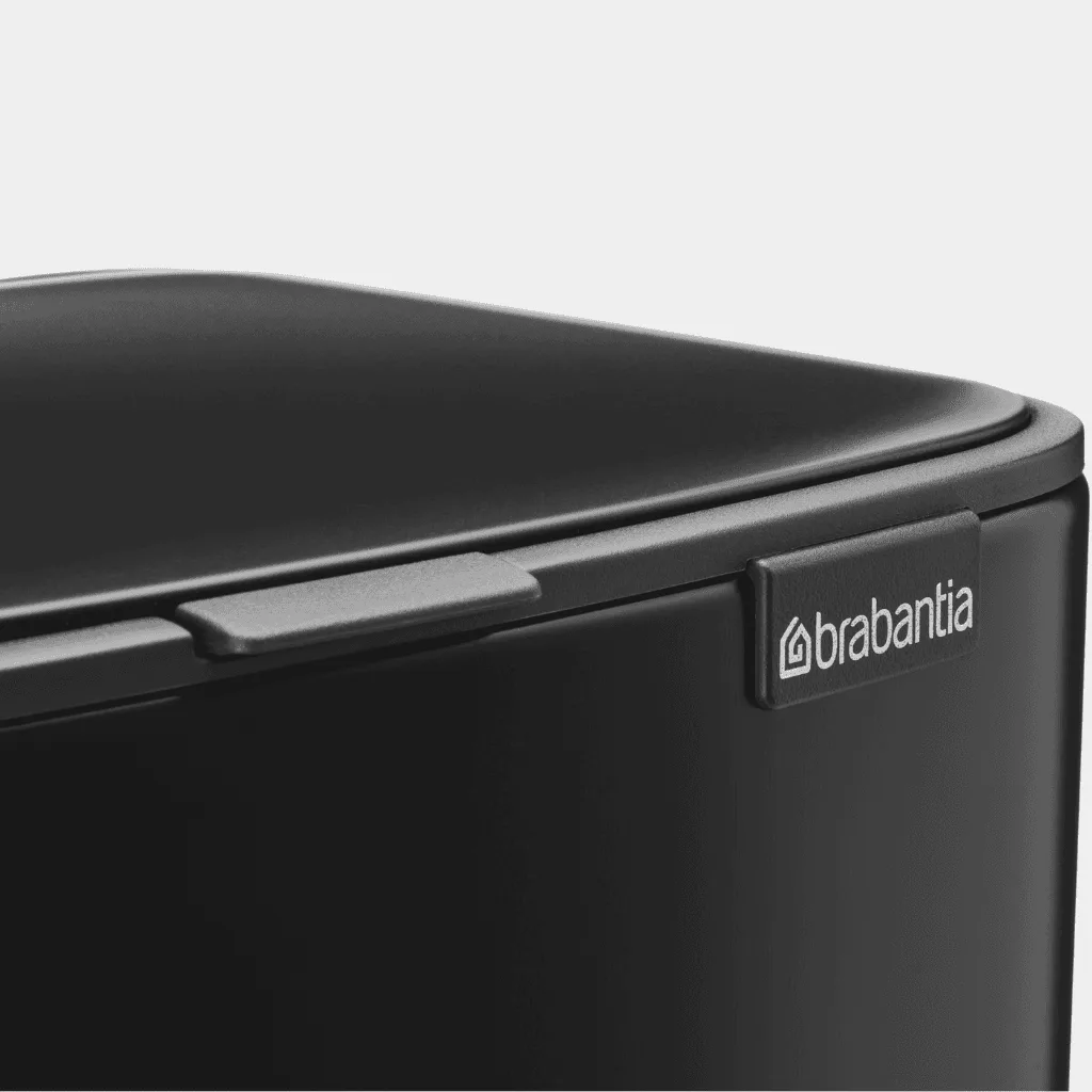פח לשירותים BO פדל 12 ליטר Brabantia שחור-מט