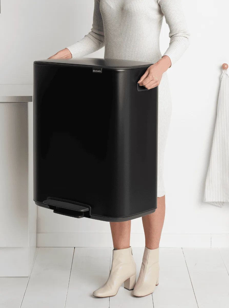 פח אשפה למטבח, מחולק 30+30 ליטר BO פדל Brabantia שחור-מט