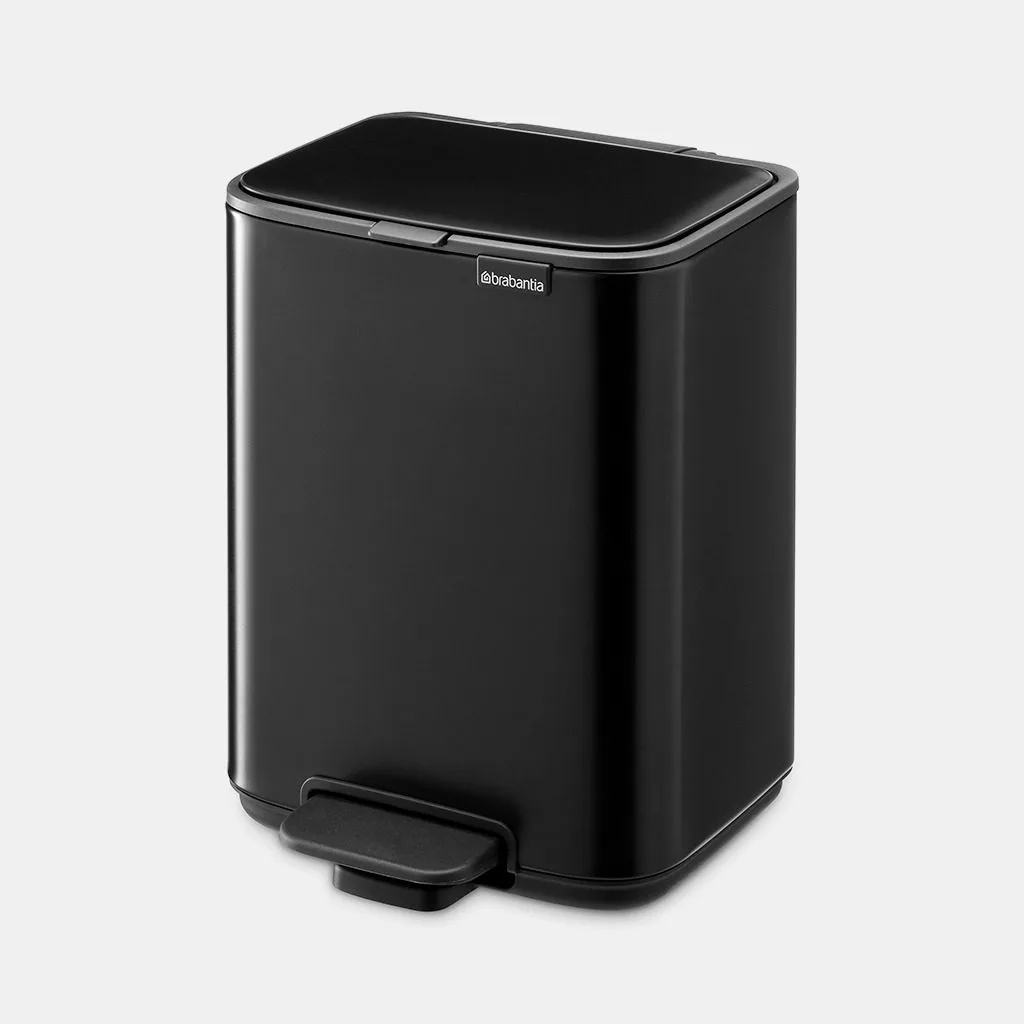 פח לשירותים BO פדל 4 ליטר Brabantia שחור-מט