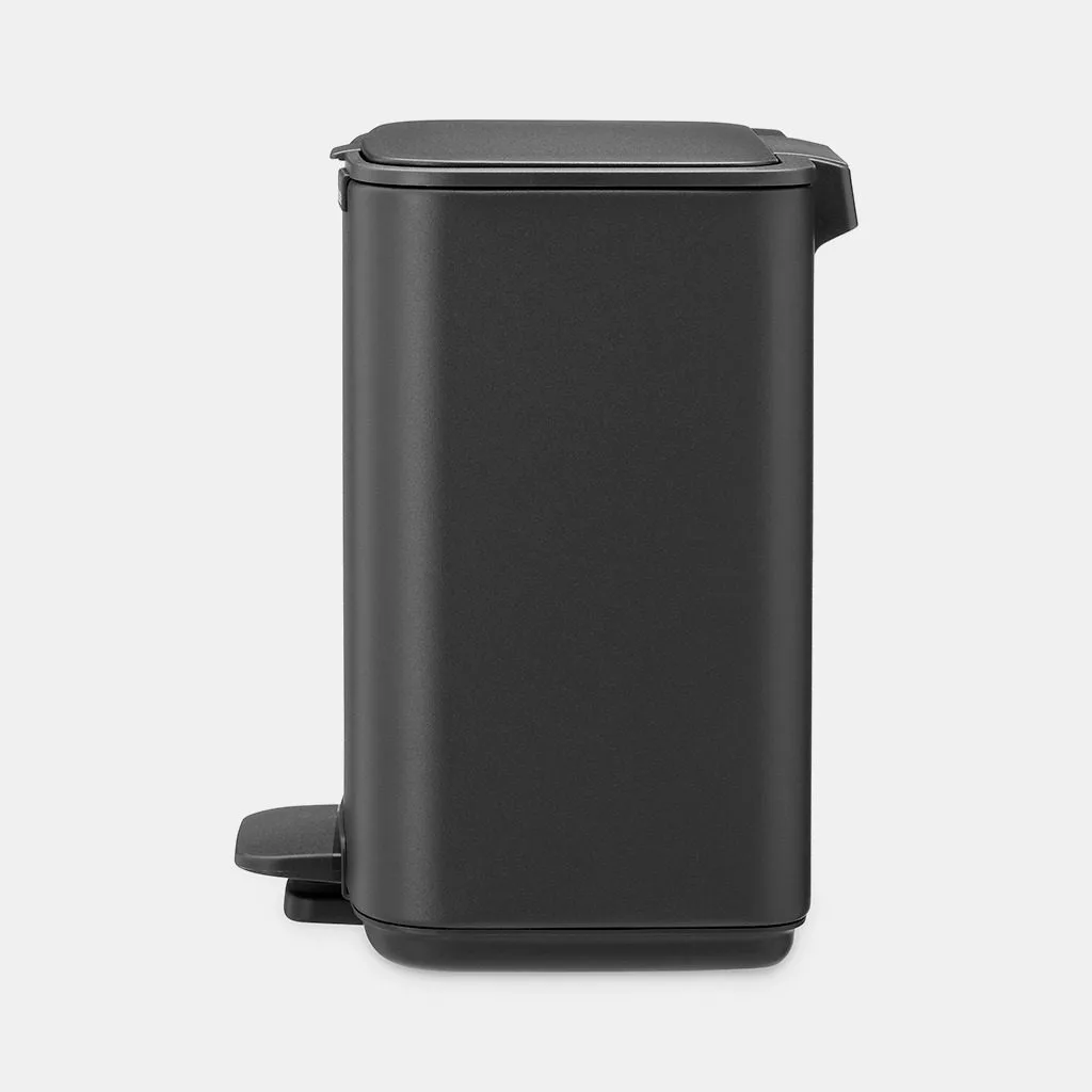 פח לשירותים BO פדל 4 ליטר Brabantia אפור-כהה-מינרלי