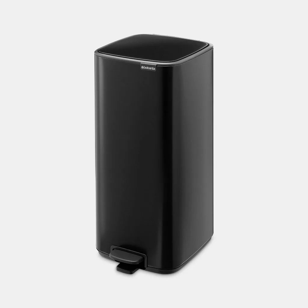 פח אשפה למטבח BO פדל 30 ליטר Brabantia שחור-מט