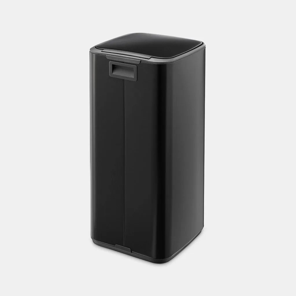 פח אשפה למטבח BO פדל 30 ליטר Brabantia שחור-מט