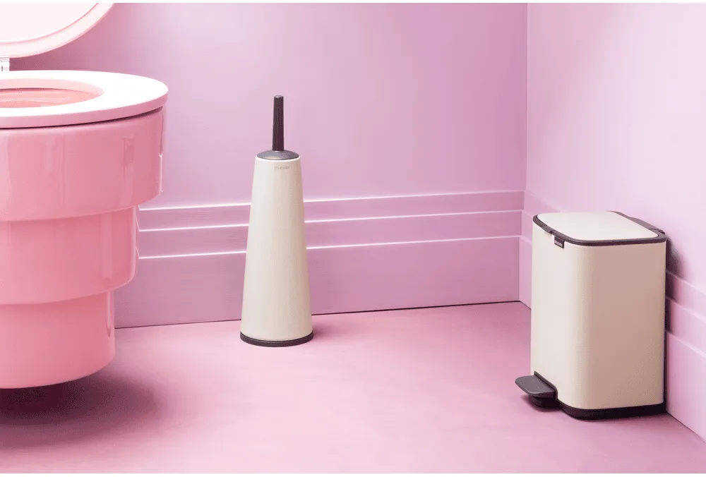 פח לשירותים BO פדל 4 ליטר Brabantia בז-עדין
