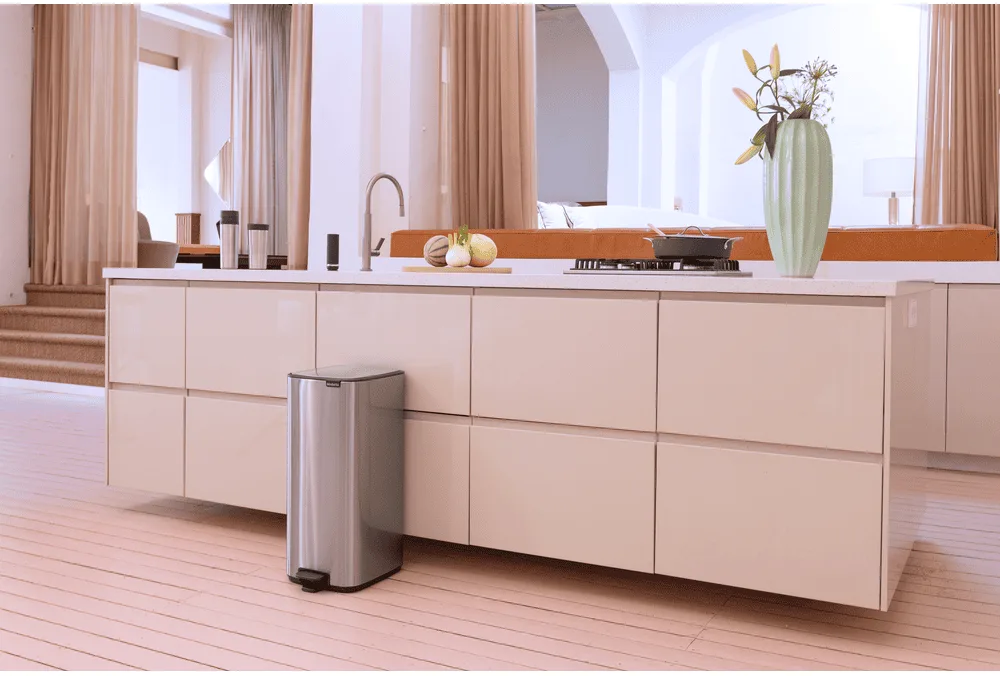 פח אשפה למטבח BO פדל 30 ליטר Brabantia מט-fpp