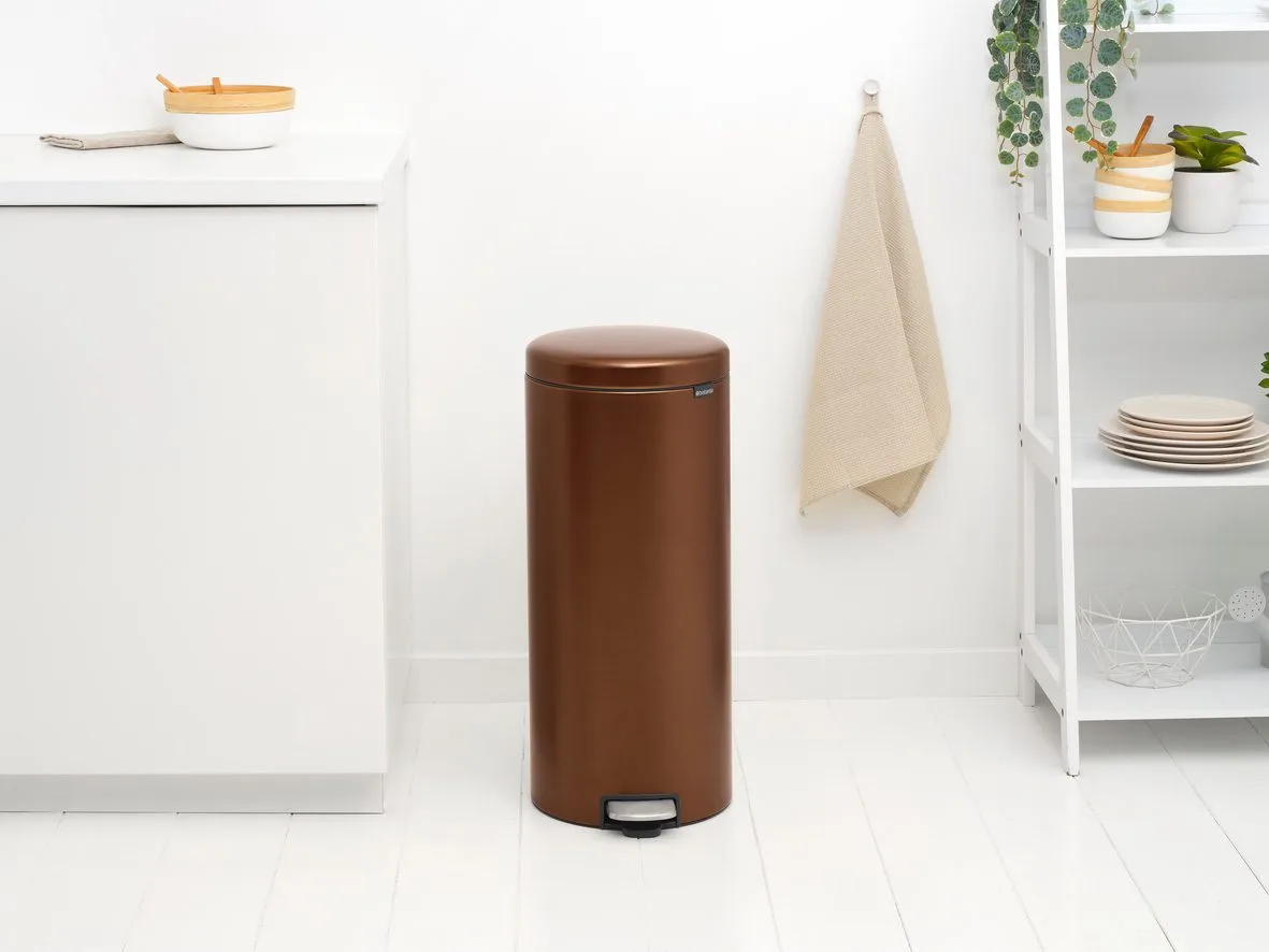⁦פח פדל 30 ליטר NewIcon ברונזה חם Brabantia⁩ – תמונה ⁦6⁩