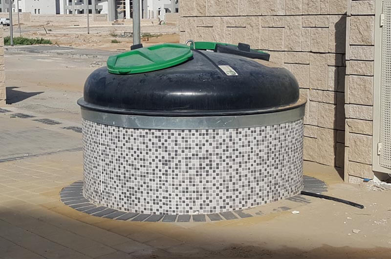 plastic undergrund container