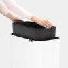 ⁦פחי אשפה טאצ' סדרת בנפח 36 ליטר - Brabantia BO⁩ – תמונה ⁦6⁩