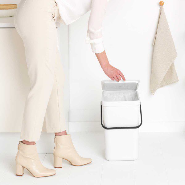brabantia sort and go waste bin 25l white inuse 3 y 129926 1200