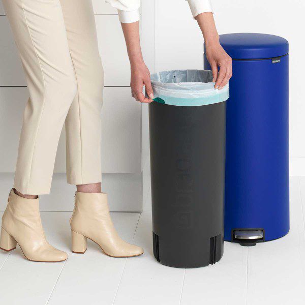 newicon pedal bin 30l mineral powerful blue brabantia 02 y 207945
