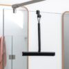 מגב למקלחון עם מתלה לדלת, אפור כהה Brabantia - ReNew – תמונה 3