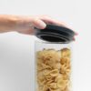 ⁦מיכל זכוכית, מכסה אפור כהה 1.1 ליטר Brabantia⁩ – תמונה ⁦2⁩