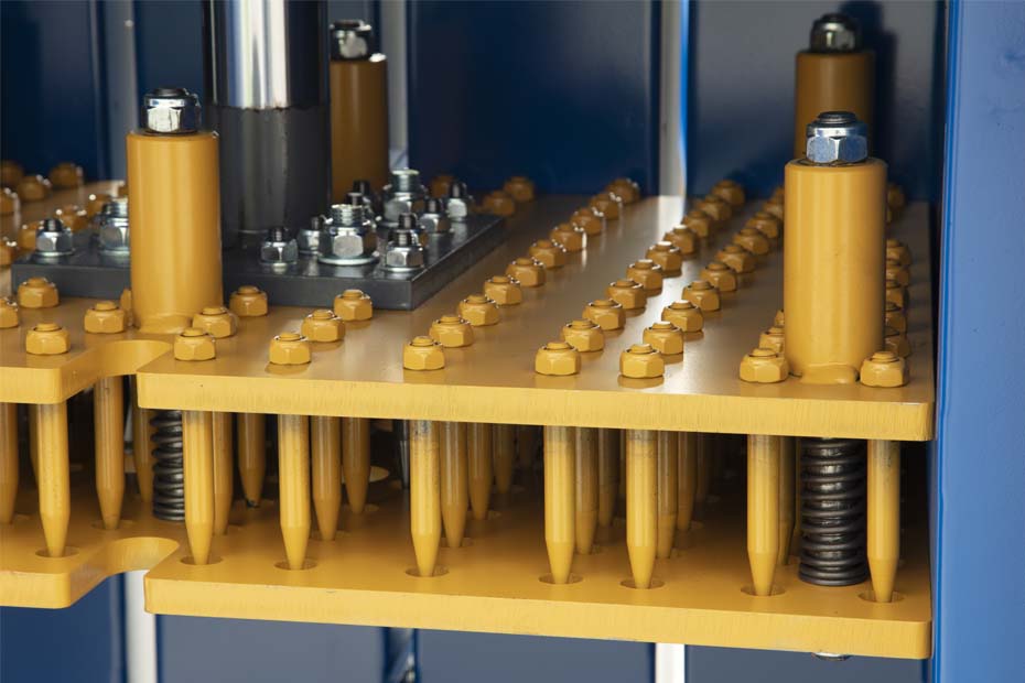 40 plastic bottle baler 3