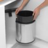 פח אשפה פנימי למטבח - מתחת לכיור 15 ליטר מבריק Brabantia – תמונה 2